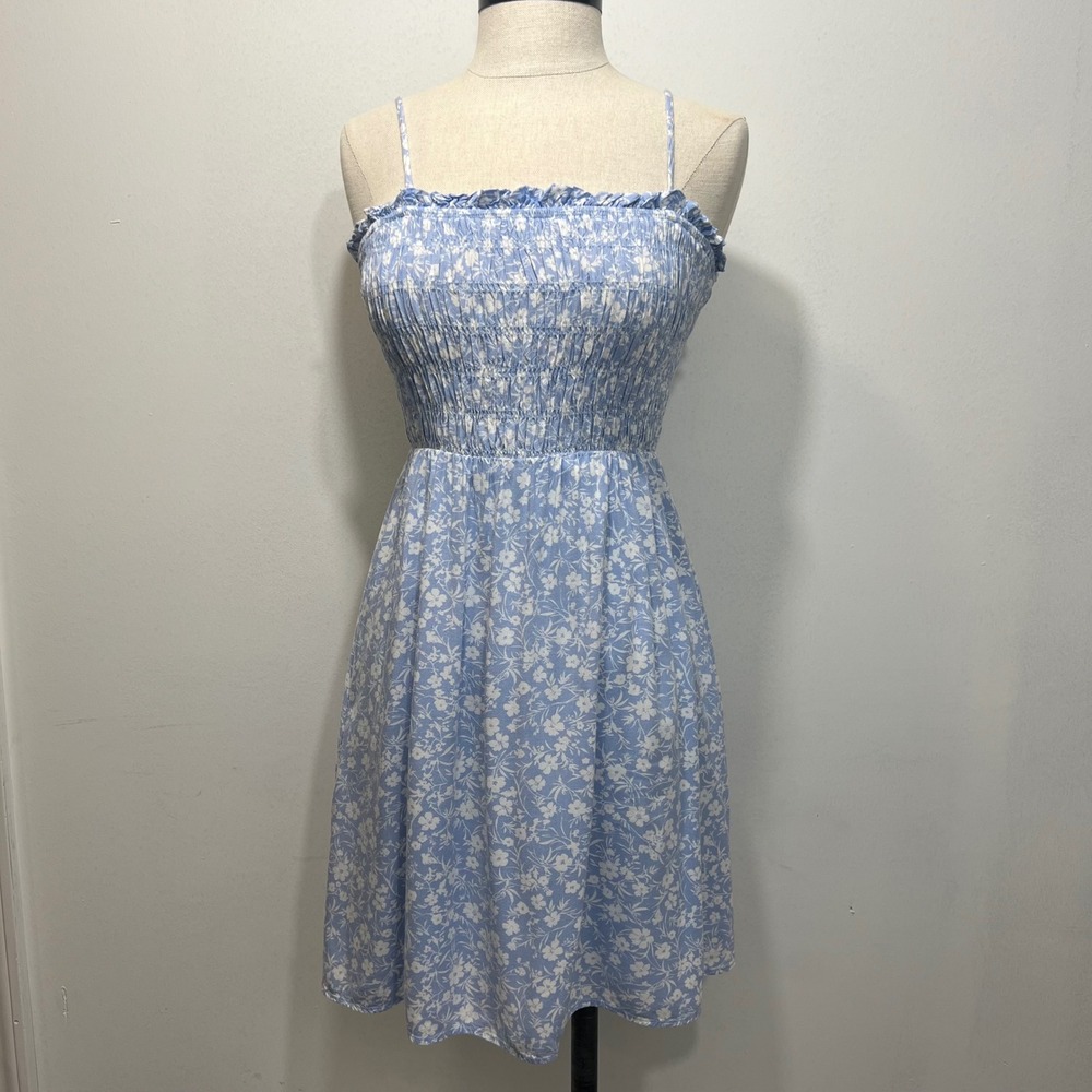 AQUA Womens Smocked Floral Sundress Light Blue White XS Adjustable Straps Boho - Picture 2 of 8